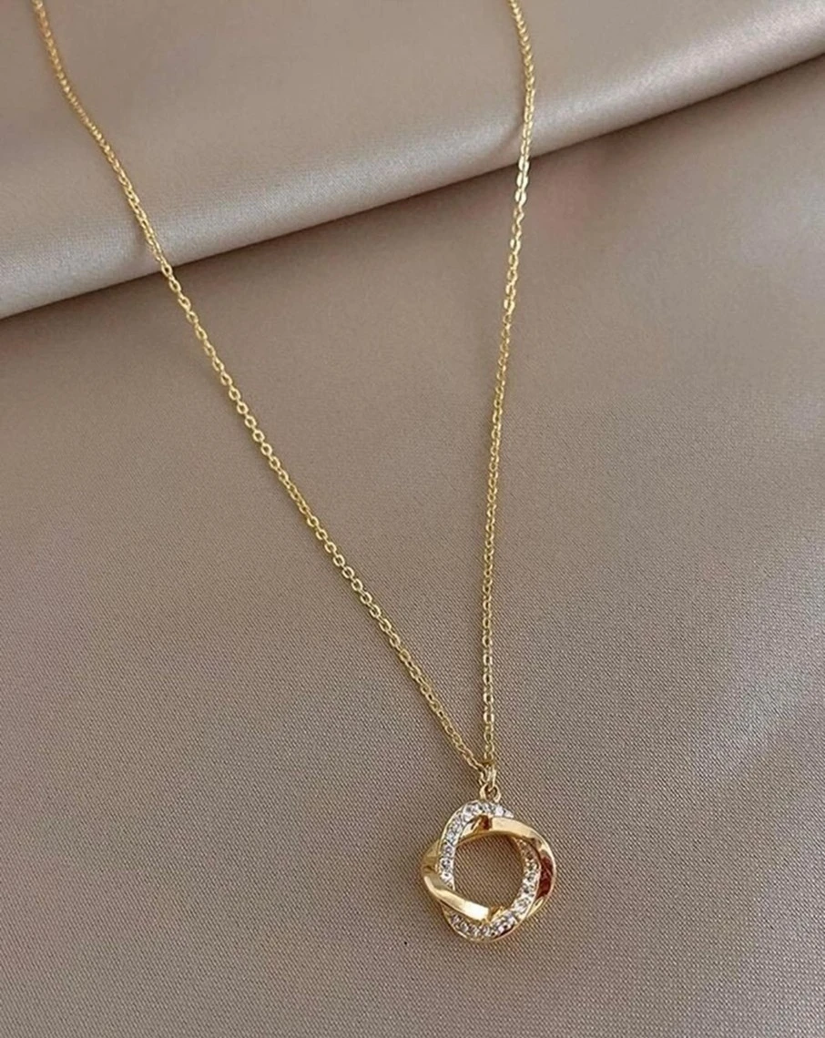 Necklaces & Pendants